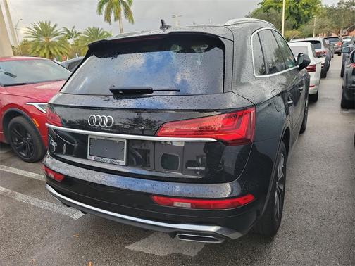 2022 Audi Q5 45 S line quattro Premium