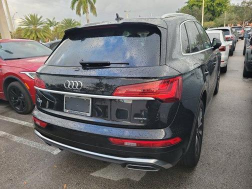 2022 Audi Q5 45 S line quattro Premium
