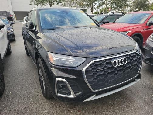 2022 Audi Q5 45 S line quattro Premium