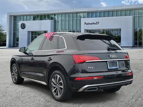 2022 Audi Q5 45 S line quattro Premium