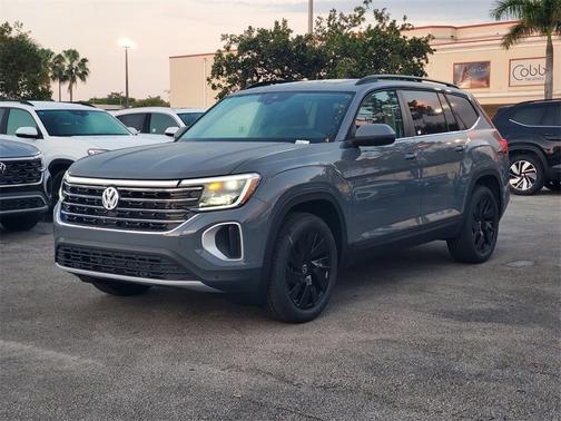 2025 Volkswagen Atlas 2.0T SE w/Technology