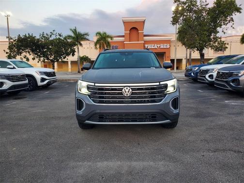2025 Volkswagen Atlas 2.0T SE w/Technology