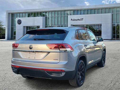 2022 Volkswagen Atlas Cross Sport 2.0T SE w/Technology