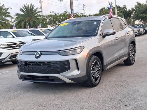 Pyrite Silver Metallic 2026 Volkswagen Tiguan 2.0T S