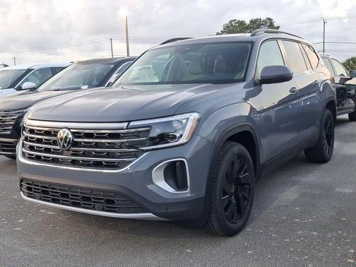 Pure Gray 2026 Volkswagen Atlas 2.0T SE W/TECHNOLOGY