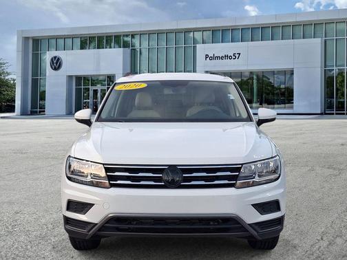 Pure White 2020 Volkswagen Tiguan 2.0T SE