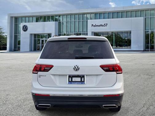 Pure White 2020 Volkswagen Tiguan 2.0T SE