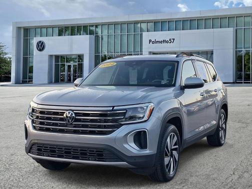 Silver Bird Metallic 2024 Volkswagen Atlas 2.0T SE