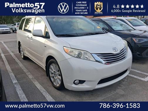 Blizzard Pearl 2017 Toyota Sienna XLE