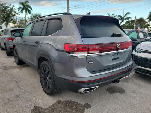 2024 Volkswagen Atlas 2.0T SE w/Technology