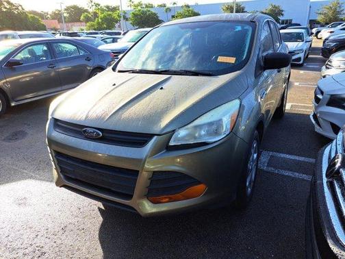 2014 Ford Escape S