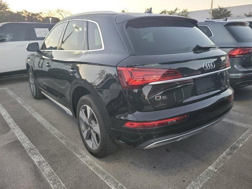 2023 Audi Q5 40 Premium