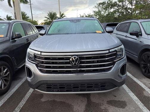 2024 Volkswagen Atlas 2.0T SE w/Technology