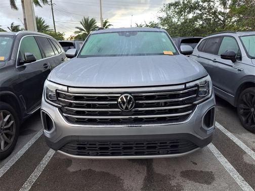 2024 Volkswagen Atlas 2.0T SE w/Technology