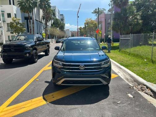 2023 Volkswagen Atlas 3.6L SE w/Technology