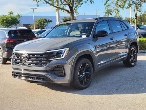 2026 Volkswagen Atlas Cross Sport 2.0T SEL R-Line Black