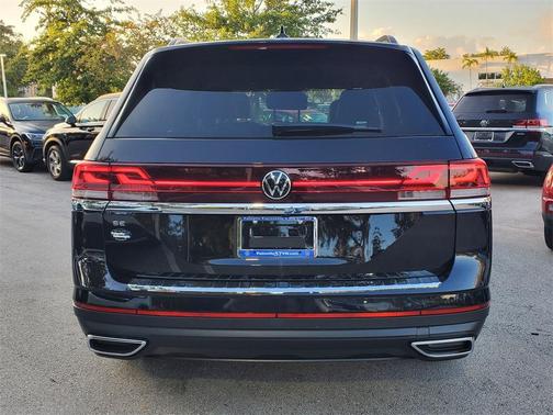 2026 Volkswagen Atlas 2.0T SE