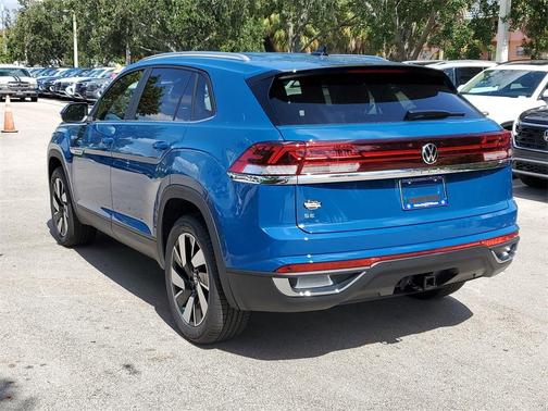 2025 Volkswagen Atlas Cross Sport 2.0T SE w/Technology