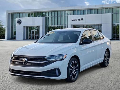Pure White 2024 Volkswagen Jetta 1.5T Sport
