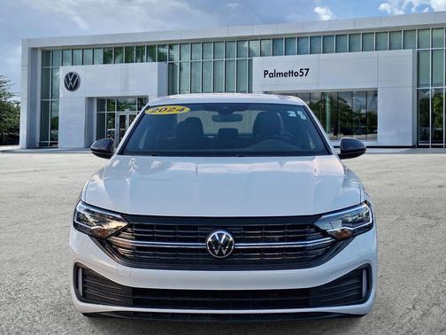 Pure White 2024 Volkswagen Jetta 1.5T Sport