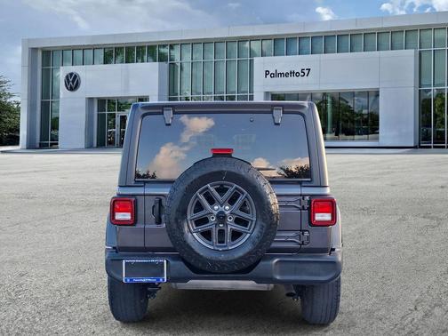 Granite Crystal Clearcoat Metallic 2024 Jeep Wrangler Sport
