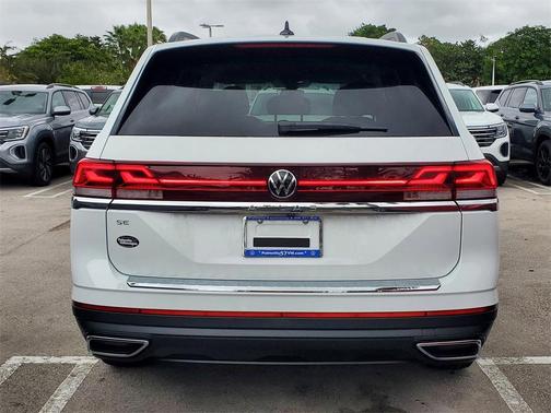 2026 Volkswagen Atlas 2.0T SE