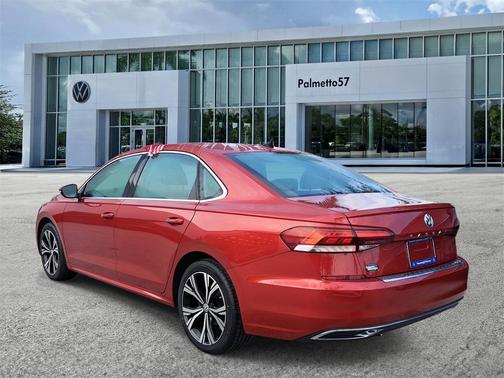 2022 Volkswagen Passat 2.0T SE