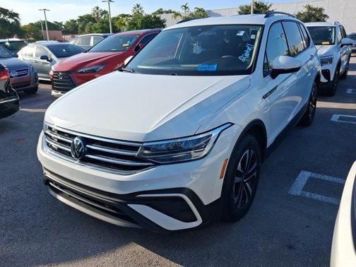 Pure White 2024 Volkswagen Tiguan 2.0T S
