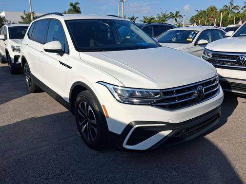 Pure White 2024 Volkswagen Tiguan 2.0T S