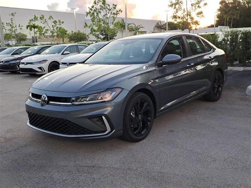 2025 Volkswagen Jetta 1.5T SE