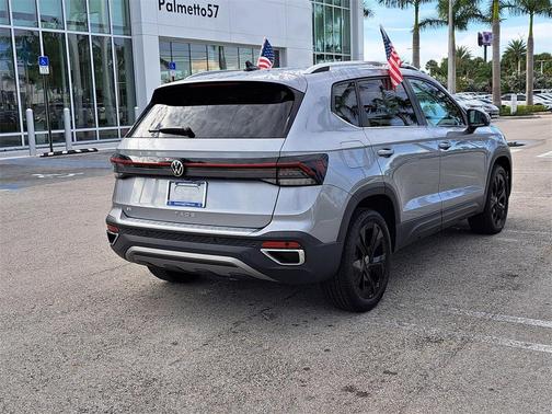 2025 Volkswagen Taos 1.5T SE