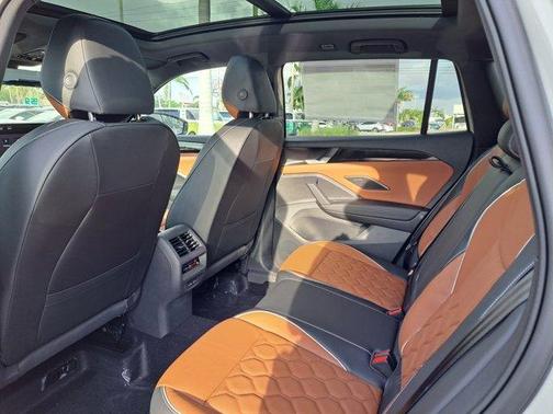 2026 Volkswagen Tiguan 2.0T SEL R-Line