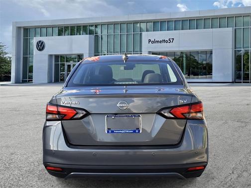 2023 Nissan Versa 1.6 SV