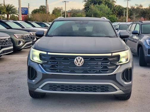 Pure Gray 2026 Volkswagen Atlas Cross Sport 2.0T SE W/TECHNOLOGY
