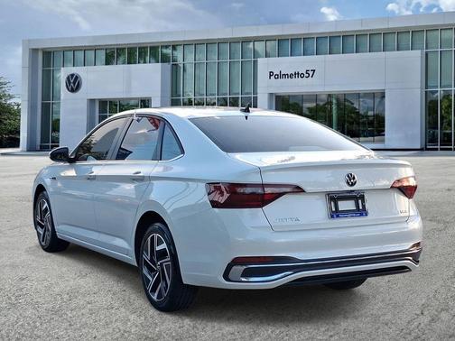 Opal White Pearl Effect 2024 Volkswagen Jetta 1.5T SEL