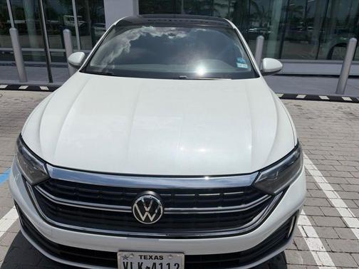 Opal White Pearl Effect 2024 Volkswagen Jetta 1.5T SEL