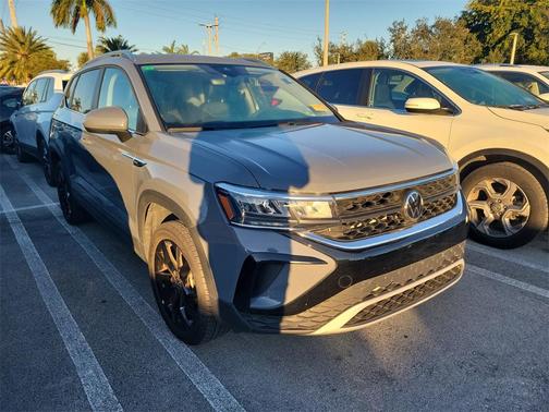2023 Volkswagen Taos 1.5T SE