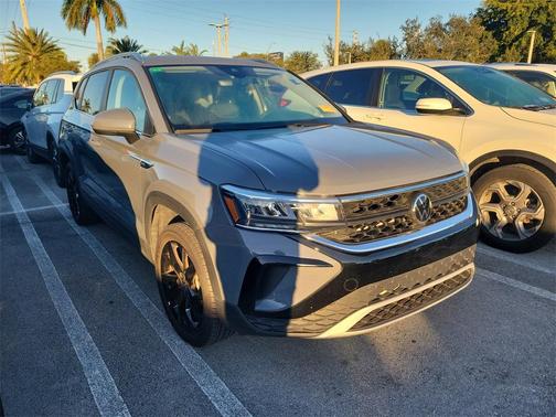 2023 Volkswagen Taos 1.5T SE