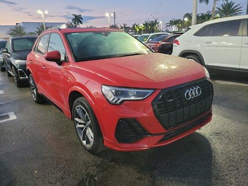 2023 Audi Q3 45 S line Premium