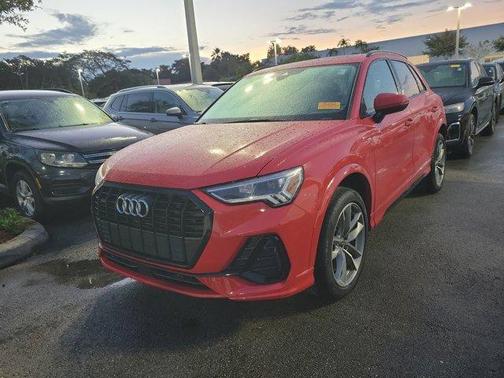 2023 Audi Q3 45 S line Premium