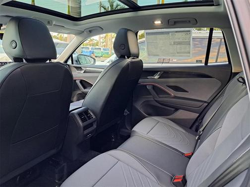 2025 Volkswagen Tiguan 2.0T SE