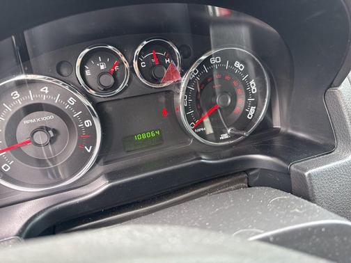 Ingot Silver Metallic 2010 Ford Edge SE