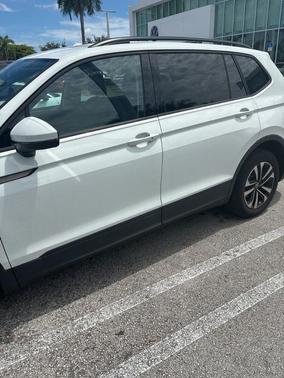 Pure White 2023 Volkswagen Tiguan 2.0T S