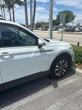 Pure White 2023 Volkswagen Tiguan 2.0T S