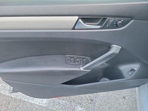 2021 Volkswagen Passat 2.0T SE