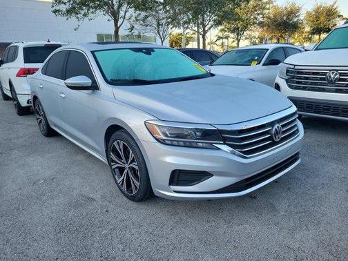 2021 Volkswagen Passat 2.0T SE