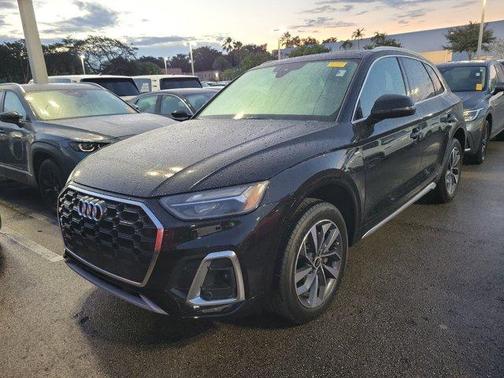 2023 Audi Q5 45 S line quattro Premium