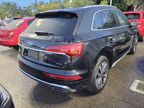 2023 Audi Q5 45 S line quattro Premium