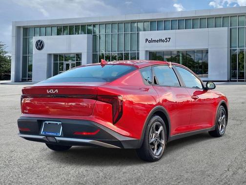 Currant Red 2025 Kia K4
