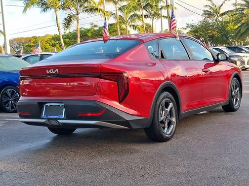 Currant Red 2025 Kia K4